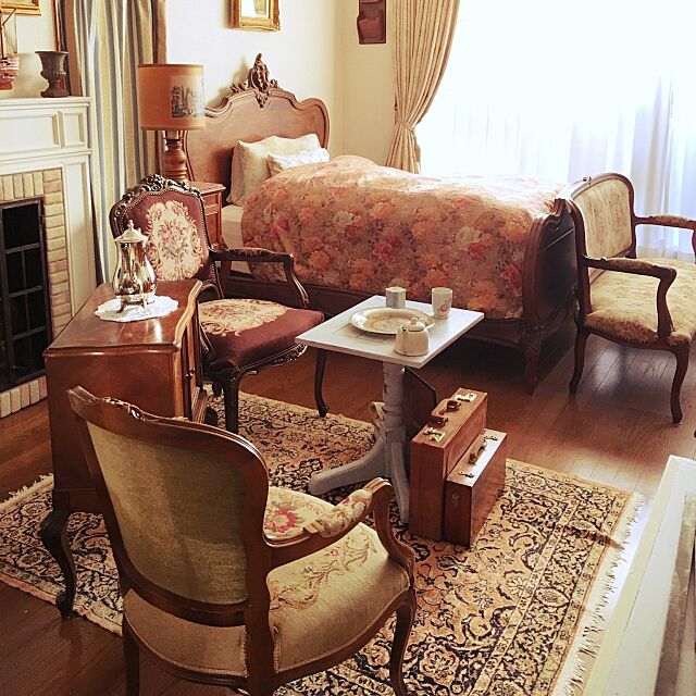 憧れる♡デコラティブ家具を取り入れた華やかなお部屋 | RoomClip mag 