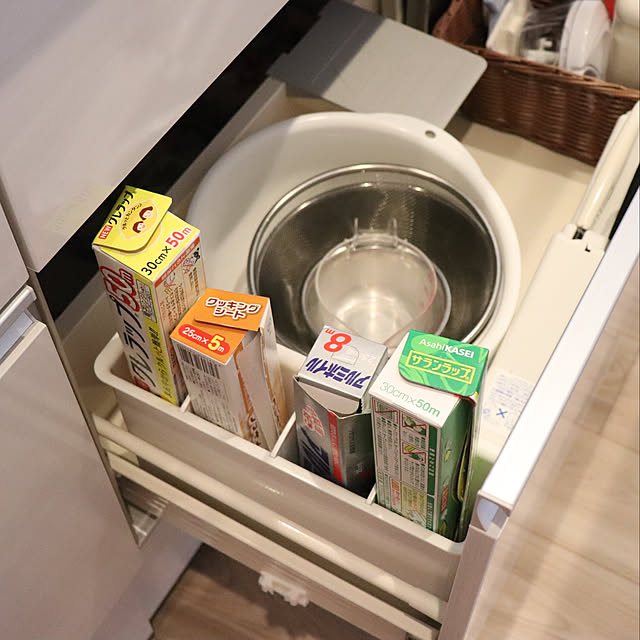キッチン,シンク下引き出し,シンク周り,ラップ収納,シンプル,シンプルな暮らし,シンプルが好き,キッチン収納,ホワイトインテリア,賃貸暮らし,ラップケース,賃貸キッチン,ナチュラルインテリア,amazonで購入,シンプルインテリア,ラップホルダー,賃貸,ラップスタンド,収納術,収納,シンク下収納,賃貸マンション,Kitchen,見えない収納,見せない収納,買ってよかったもの,買ってよかったモノ mの部屋
