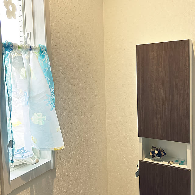 Bathroom,シンボルツリー,もみじ,テイラー,ひまわり,ドライフラワー,ボトルアレンジ,micaさんの作品,雑貨,季節を感じる暮らし,季節を楽しむ暮らし,カフェカーテン,海の仲間たち,夏の模様替え,ガラス雑貨,ディスプレイ棚,minne,夏,SHEIN yunyumの部屋