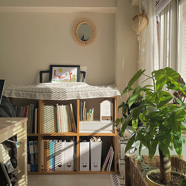 ラタンミラー,ブラインド,電子ピアノ,観葉植物,一人暮らし,北欧,無印良品,My Shelf casa.alla_lunaの部屋