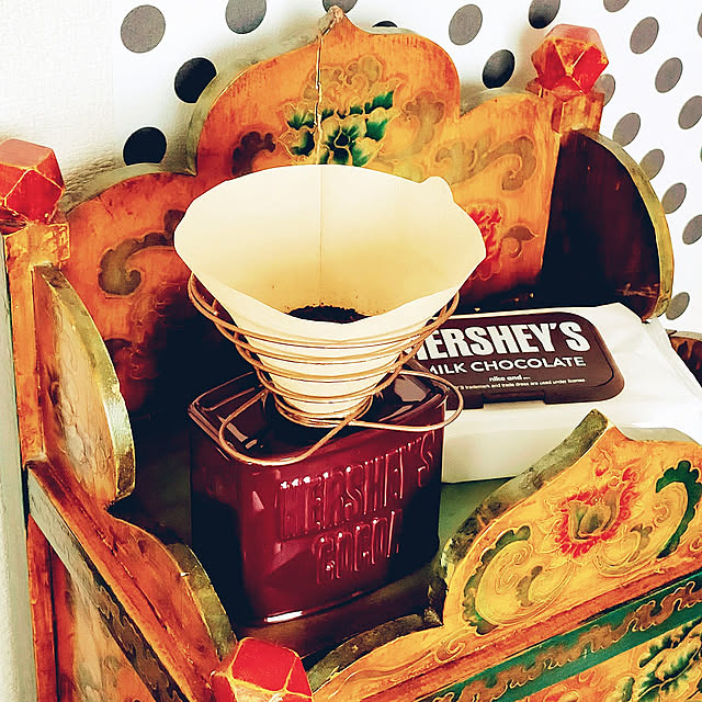 10分でできる,アイアンペイント,コーヒーかすの消臭剤,100均,アンティークブロンズ,ターナー,HERSHEY'S,ココアキャニスター,円錐型コーヒーフィルター,折りたたみコーヒードリッパー,リメイク,コーヒーかすの再利用,ペイントはドライヤーで乾かすと時短,プチプラインテリア,Entrance AllMeの部屋