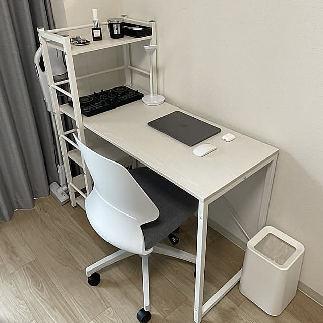 My Desk,一人暮らし,社会人2年目,地方赴任,ニトリ,システムデスク,ゴミ箱,いいね&フォローありがとうございます☆,長男,コロナが早く終息しますように yukinkoの部屋