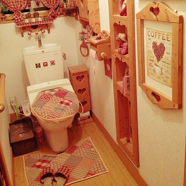 Bathroom,パッチワーク,アメリカンカントリー,SPF材,ハンドメイド,DIY,手作り,ハート,カントリー,雑貨,カントリー雑貨,飾り棚,ダイソー tatokowaの部屋