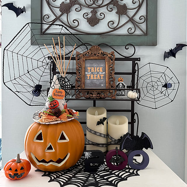 My Shelf,アイアン雑貨,ハロウィン,100均,ホワイトインテリア,フレンチカントリー,海外風インテリア,輸入住宅,大人可愛い,ハロウィンディスプレイ,ハロウィン雑貨,海外インテリアに憧れる,ブルーが好き♡,ハロウィンインテリア,海外のカラーセンスに憧れる bluehouseの部屋
