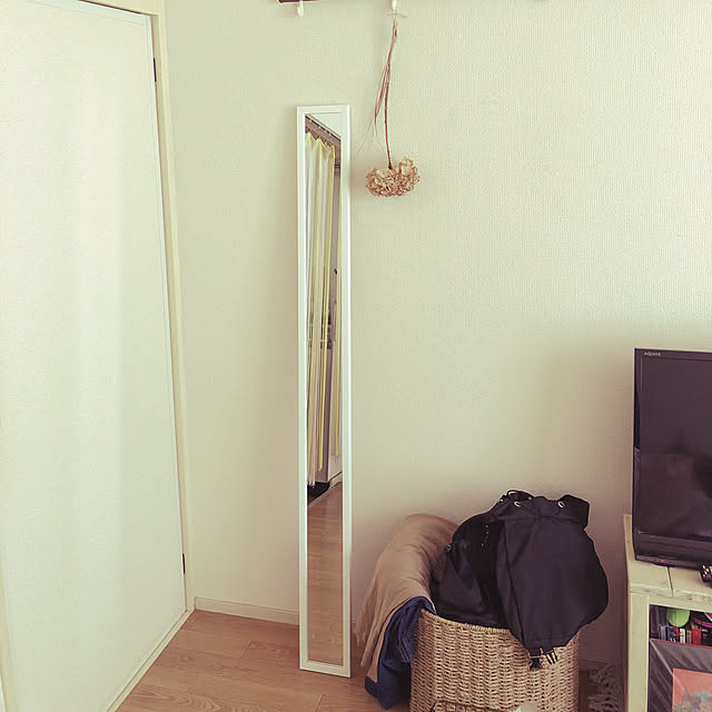 鏡を探すならニトリで!インテリアを格上げするミラー | RoomClip mag
