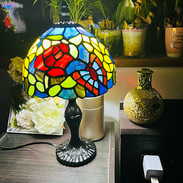 アロマランプ,見て頂きありがとうございます⑅︎◡̈︎*,手作り花飾り,お家見直しキャンペーン当選しました,ステンドグラスランプ,My Shelf masaの部屋