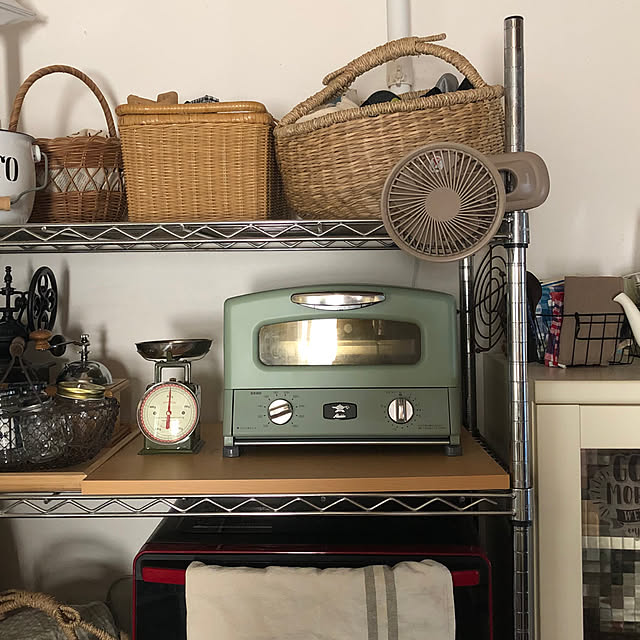 Kitchen,ダルトンのスケール,かご,かご収納,ライフオンプロダクツ,ダルトン,アラジントースター,メタルラック,扇風機,クリップファン,Life on Products,買ってよかったもの,いつもありがとうございます♡,子どもと暮らす,こどものいる暮らし chococoの部屋