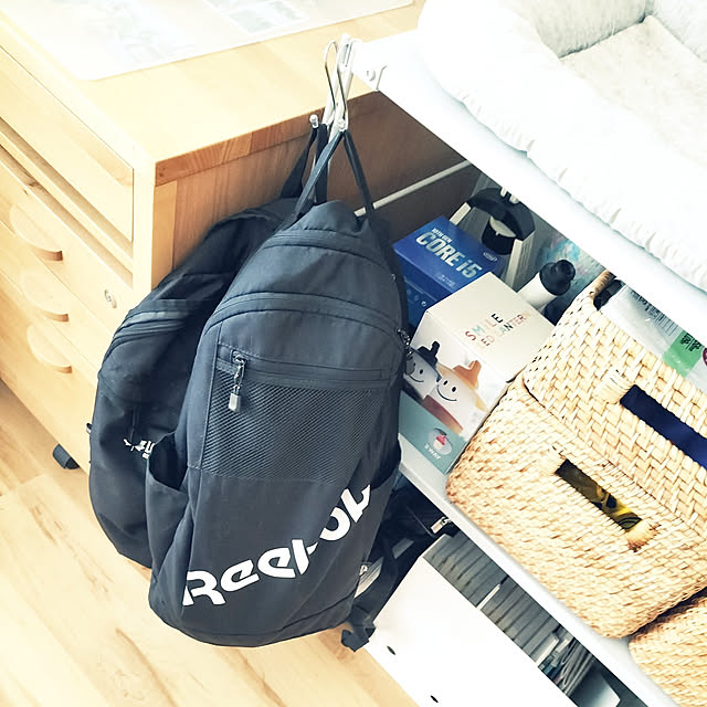 Overview,カバン収納,息子の部屋,中学生男子の部屋,ざっくり収納,男の子の部屋,放り込むだけ収納,連投失礼します,セリア,イベント参加中,100均アイテム,100均大好き,リノベーション,築古マンション,リュック掛け,ケチケチリノベ,無印良品,スチールユニットシェルフ,ニトリ 学習机,ペットベッド,ダイソー,500円商品,ラタンバスケット,フック,教科書収納,ニトリ,ファイルボックス収納,かご収納,あとでゆっくりお邪魔します♡,ねこと暮らす,吊り下げ収納 hihaの部屋