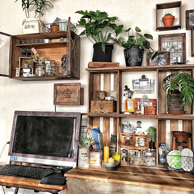 My Shelf,PUEBCO,ワイン木箱,NO GREEN NO LIFE,木箱,見せる収納,natural kitchen,【植中毒】,古材,DIY,tya匠。 chobiの部屋