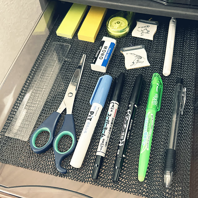 My Shelf,RoomClipショッピング,ラベル,ピータッチキューブ,キャスター付き,おしゃれにしたい,使いやすく,片付け,すべり止めシート,すっきり,アプロスA4浅型,レターケース,浅型,アプロス,作業机,セリア,鳥獣戯画はしおり,鳥獣戯画 yunyumの部屋