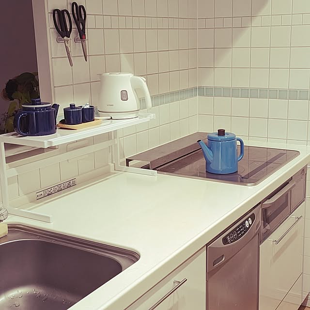 Kitchen,towerシリーズ,シンプルな暮らし,しろが好き,こどものいる暮らし,きれいに暮らす。,タワー tower,波佐見焼のある暮らし,伸縮キッチンサポートラック,ずぼらでもすっきり暮らしたい TOMの部屋