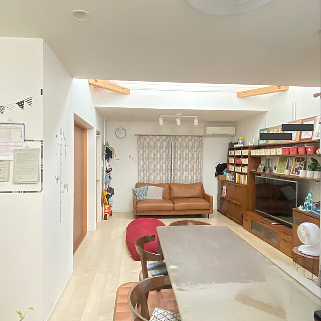 吹き抜けリビング,Yogibo,キッチンからの眺め,縦長の部屋,Lounge ayaの部屋