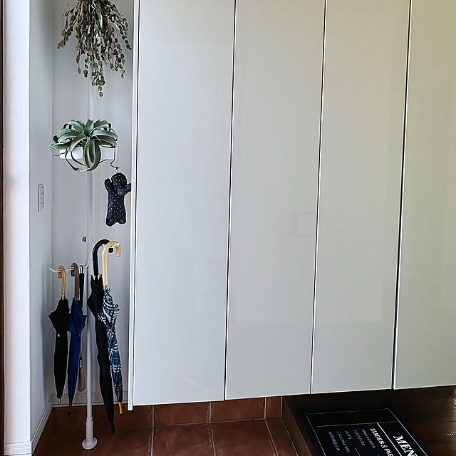 Entrance,シューズクローク,漆喰壁,傘の置き場所,雨の日を楽しむ工夫 hanahana1444の部屋
