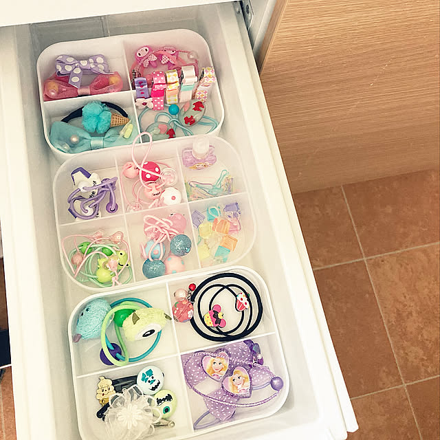 ヘアゴム収納,仕切りケース,無印良品,ダイソー,ヘアアクセサリー収納,ヘアアクセサリー,子供のいる暮らし,子どものいる暮らし,100均,子どもと暮らす,歳の差姉妹,Bathroom,洗面台下収納 bun_ny-hophoperの部屋