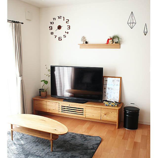 Lounge,山善ペール缶収納スツール,ボックスティッシュのストック,シンプルナチュラル,モニター商品,子どもと暮らす,すっきり暮らしたい,ニトリ,テレビボード,壁に付けられる家具,無印良品,ペール缶スツール yunohaの部屋