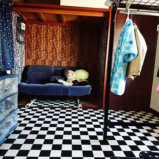Overview,日本家屋,いいね&フォローありがとうございます☆,押し逃げ(｡ﾉωﾉ)ごめんね,ぬいぐるみ,ダイソー,リメイクシート,セリア,子供部屋,モノクロ,ブラウン,星柄 nagixxxの部屋