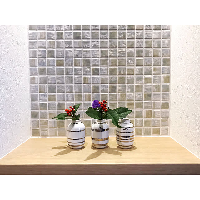 Entrance,お正月のお花,オマジオミニ,ケーラー,KAHLER,玄関ニッチ,タイル,名古屋モザイク chiiの部屋