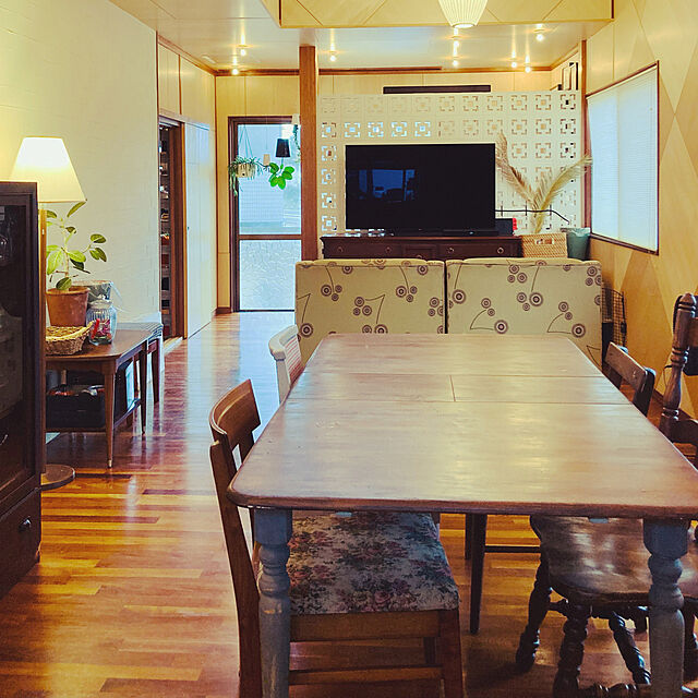 縦長の部屋,アメリカ家具,リノベーション,花ブロック,Lounge sakuraの部屋