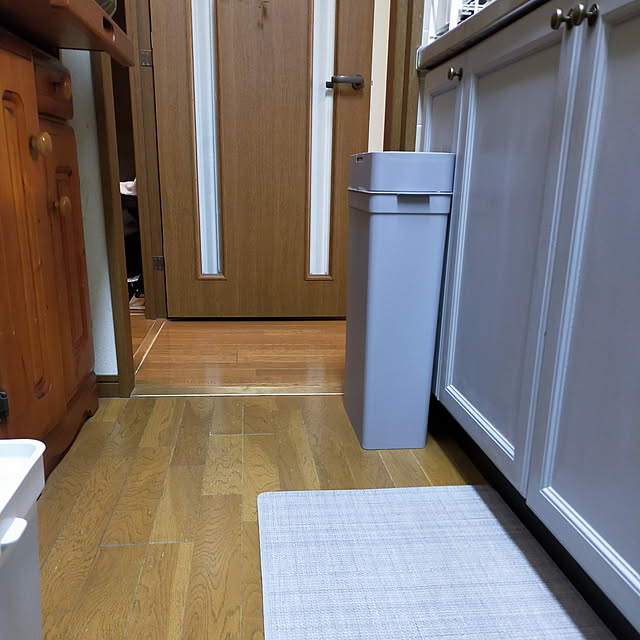 Kitchen,RoomClipショッピング,おうち見直しキャンペーン,RC運営チームの皆さまに感謝,密閉ダストボックス,シールズ密閉ダストボックス,ゴミ箱,シールズ25,ニトリのキッチンマット,狭小キッチン有効活用 saeの部屋