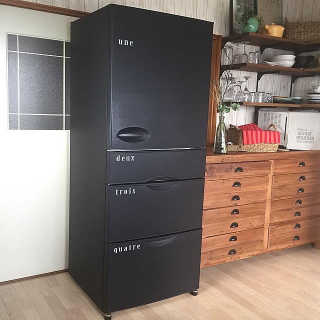 Kitchen,壊れそう,冷蔵庫,マスキングテープ,クラッシュゲート,ドアリメイク,棚DIY,mt CASA,イベント参加中,セルフリノベーション,セルフリフォーム,ステンシル,壁紙屋本舗 hashimaの部屋