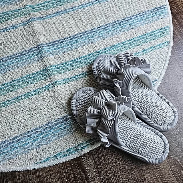 Lounge,心地よい暮らし,ねこのいる日常,猫と暮らす家,スリッパ,ラグマット,ニトリ,デコホーム mikisunの部屋