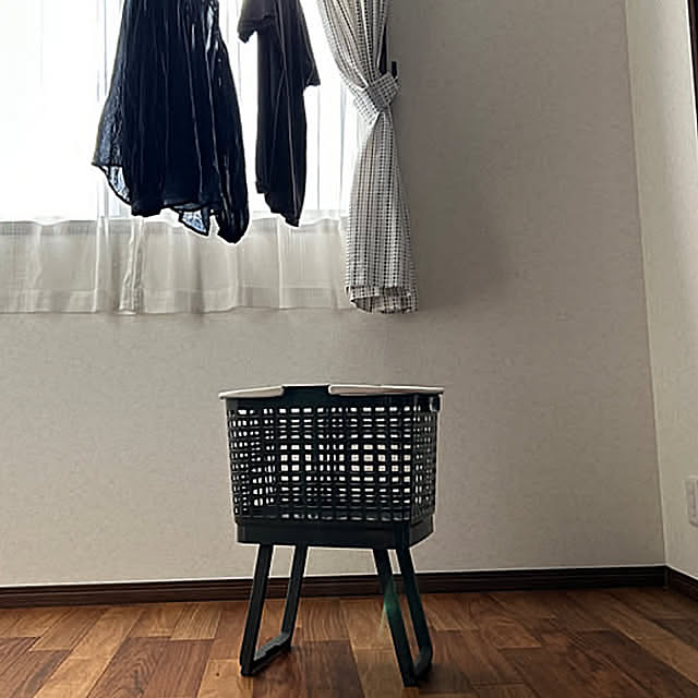 Overview,おすすめアイテム,おすすめ,使って便利,買ってよかったもの,アルミプレートパン,バスケット,ランドリーバスケット,ほうき,ワイパー,Cainz,カインズ,少しずつ,小掃除開始,小掃除 yunyumの部屋