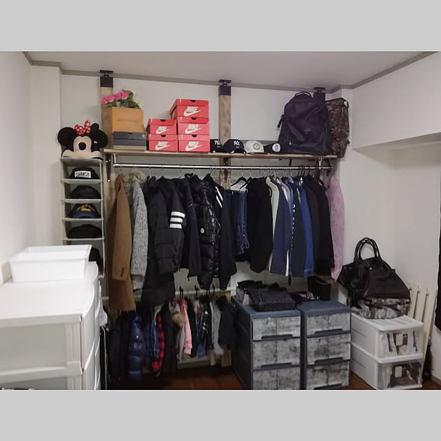 My Shelf,ラブリコ ２×４,ラブリコハンガーラックDIY,ラブリコでDIY,娘のお家をDIY,ラブリコで壁DIY,いつもいいねやコメありがとうございます♡,洋室7.5畳→衣装部屋に,手作り,ディスプレイ棚 cocoaの部屋