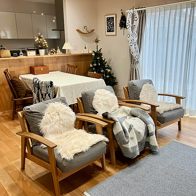 Lounge,3COINS,ブランケット,冬の模様替え,癒し,クリスマス,ナチュラルインテリア,ツリー,コメントお気遣いなく♡,グレーインテリア,ライトアップ yoppiの部屋