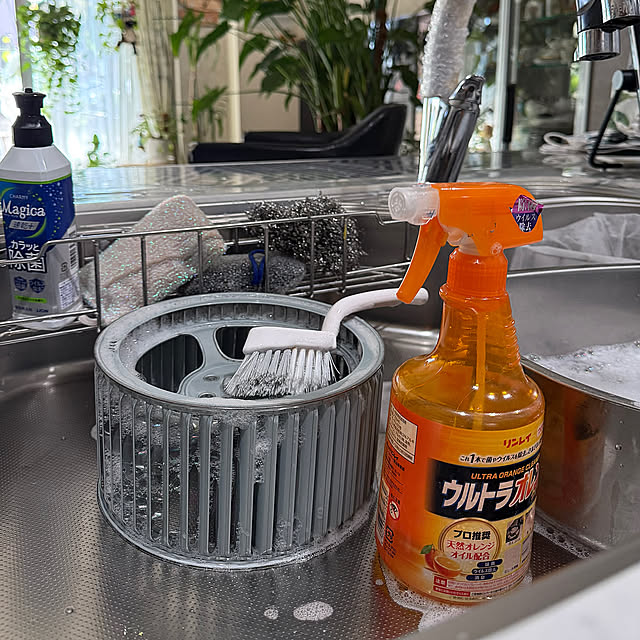 Kitchen,ARIAFINA,キッチンカウンター,一人時間のある暮らし,リンレイウルトラオレンジクリーナー,リンレイ ウルトラハードクリーナー,リンレイ,ウルトラオレンジクリーナー,換気扇ファン掃除,月一でやる換気扇ファン掃除,月一でやるルーティン,大掃除,癒し,今週もよろしくお願いします❁*.ﾟ,見てくれてありがとう(#^.^#)❤️,冬支度,冬じたく Aqettyの部屋