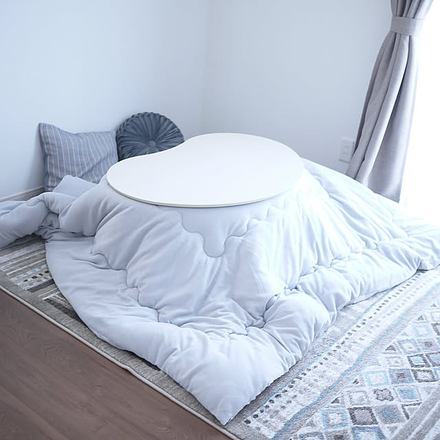 ニトリのこたつ,シンプルインテリア,海外インテリアに憧れる,4.5畳,4畳半,こたつのある部屋,グレー,グレーインテリア,こたつ,LINARI,スタイリッシュ,いつもありがとうございます♡,RCの出会いに感謝♡,Bedroom,セカンドリビング saayaの部屋