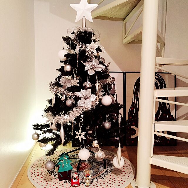 Entrance,スノードーム,クリスマスツリー150cm,IKEAラグ,x-girl,クリスマスツリー2016,クリスマスツリー HIROの部屋
