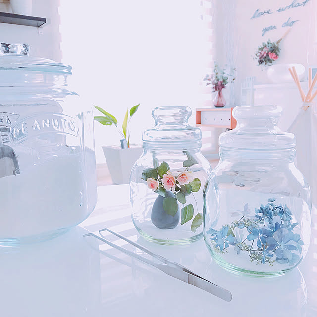 梅雨の週末,シリカゲル瓶,紫陽花,ドライフラワー,植物のある暮らし,花のある暮らし,薔薇,ファンシーローラ,ダルトンガラスクッキージャー,ダンスパーティー,珪藻土玉子,カベンディッシュ & ハーベイ,ブルー,紫陽花ドライ,My Desk,リビングテーブル KLの部屋