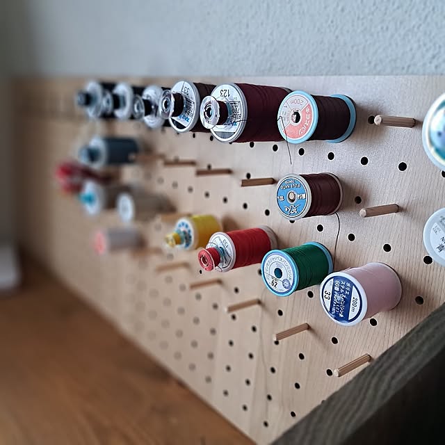 My Desk,ハンドメイド,ジャノメミシン,モノ作り好き,ミシン活動,DAISOパンチングボード,ミシン周り収納 shinoの部屋