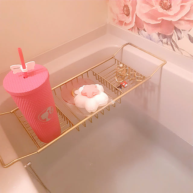 Bathroom,Lush バスボム,桜,みなさんのお家のこだわりに感心しています,せまくても諦めない！,心地よく暮らす,sweet flow.style,日々に感謝,感謝永遠に♡*⃝̣◌⑅⃝◍♡◌*,皆さんの魅せ方に感心しています✧,ゆっくり少しずつ出不精になるお部屋✩.*,いいね!フォローありがとうございます✧,おうち大好き♡ SweetFlow.の部屋