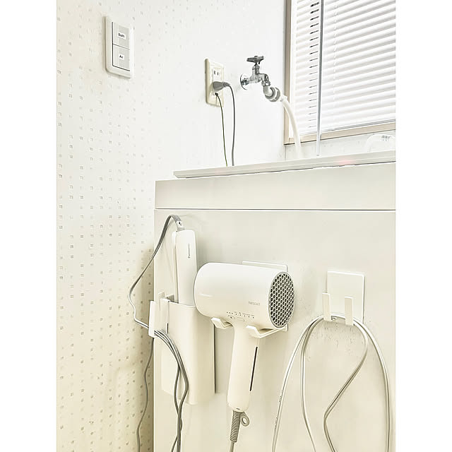 Bathroom,マグネット収納,ホワイト大好き,ホワイト家電,白が好き,Panasonic美容家電,Panasonicヘアドライヤー,Panasonicヘアアイロン,Panasonic,ヘアアイロン パナソニック,ヘアアイロン置き場,ヘアアイロン収納,ヘアアイロン,ドライヤー パナソニック,ドライヤー置き場,ドライヤー,ドライヤー収納,楽天で買ったもの,IGやってます mikaの部屋