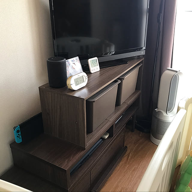 カラーボックス,テレビ台,赤ちゃんのいる暮らし,赤ちゃんのいる部屋,テレビ周り,Lounge sakの部屋