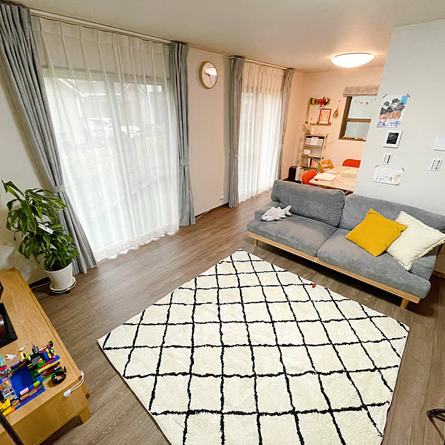 ラグ,ニトリ,いいね、フォロー本当に感謝です♡,建売住宅だけど可愛く☆,マイホーム,建売住宅,子どもと暮らす,観葉植物,おはようございます♡,ドラセナ,Lounge,冬支度 chico___の部屋