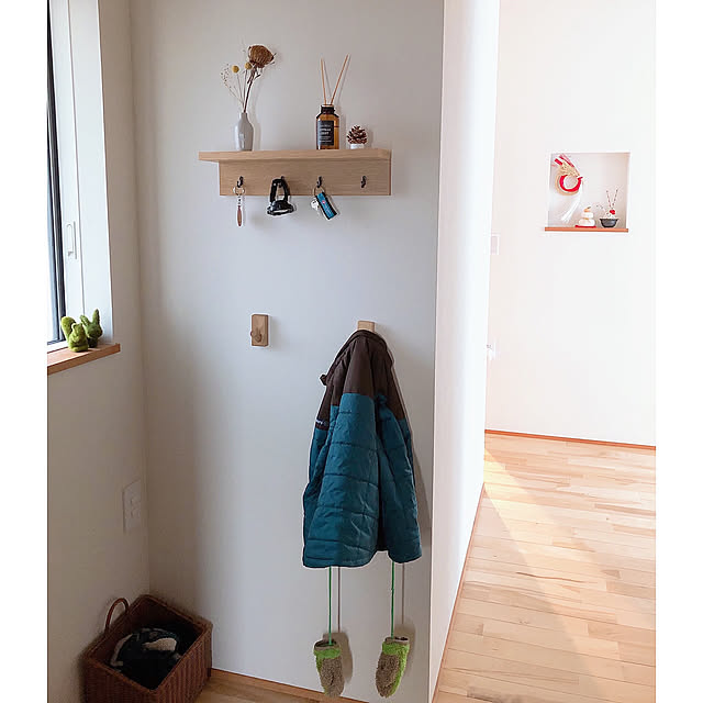 玄関,手袋,鏡もち,お正月,無印良品,壁に付けられる家具,デュフューザー,松ぼっくりツリー,Entrance,ディスプレイ棚 kossyの部屋