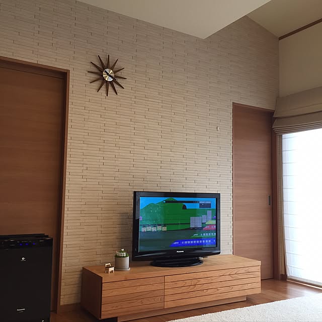 Lounge,ミニチュア作品,東京インテリア,シェードカーテン,ニトリの時計,ウォークスルー収納,テレビボード,グラナスルドラ,放牧中です。,芝,モルタルの花器,brunch,クリエラスク,ブラックチェリー,こどもと暮らす。,無垢の家具,木楽舎,100円ショップ sachimanの部屋