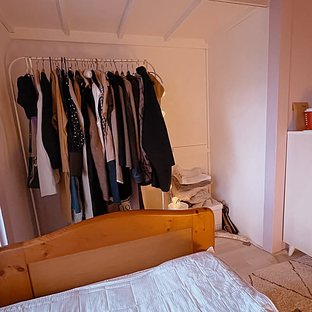 押し入れをクローゼットに,DIY,壁紙,押し入れ,ペンキ,DIY女子,押し入れDIY経過,3COINS,和室を改造,On Walls,押し入れ改造 mの部屋