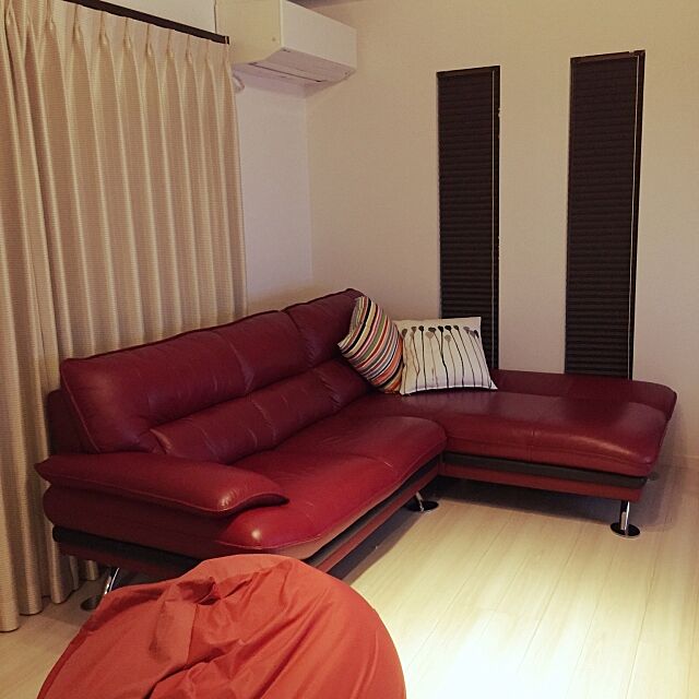 Lounge,リセット完了,赤いソファー,人をダメにするソファ,IKEAクッションカバー,無印良品,スッキリ暮らしたい umekichiの部屋
