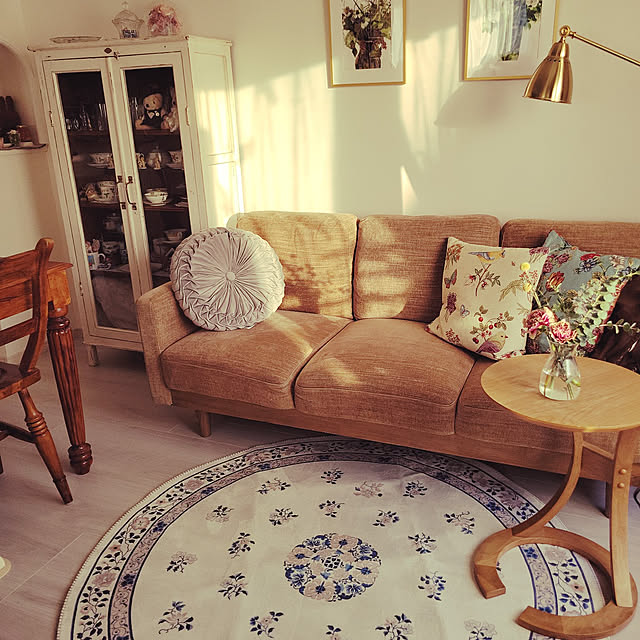 Lounge,RoomClipショッピング,丸いラグ,カーネーション,花瓶,カフェ風,B-COMPANY,シノワズリ,フレンチシック,IKEA 照明,クッションカバー berryberryの部屋