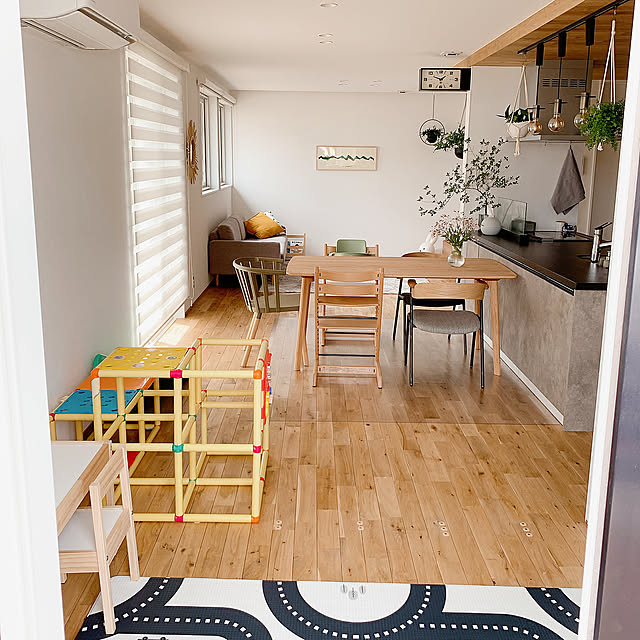 縦長のお部屋レイアウト,RoomClipショッピング,ラタンの鏡,ナチュラルインテリア,ナチュラルカラー,シンプルインテリア,グリーンのある暮らし,子どもと暮らす,Overview suzumaruの部屋