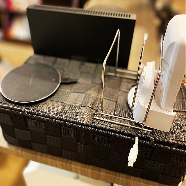 ダイソー,Amazon Echo show10,置くだけ充電器,ドアホン,コード収納,Kitchen aureaの部屋