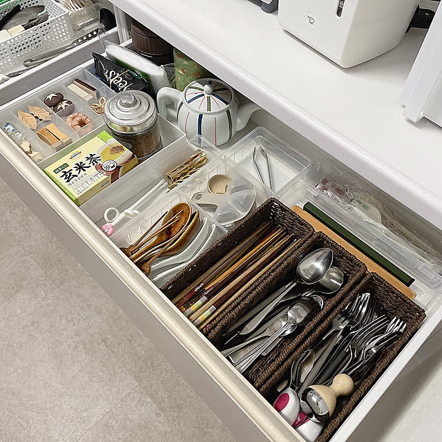 Kitchen,ニトリ,ワッツ,電気ポット,インスタントコーヒー,お茶セット,カトラリー収納,キッチン収納,一軒家,注文住宅,こどもと暮らす,4人暮らし,100均 asuの部屋