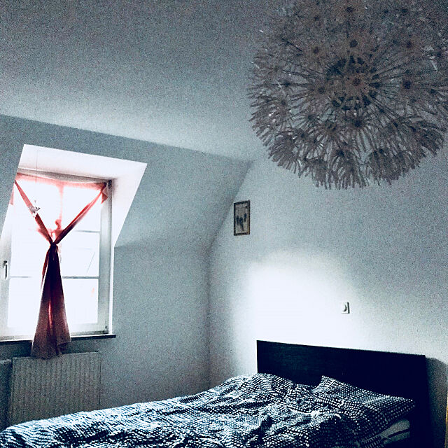 Bedroom,テーブルクロス,ドイツ生活,シンプルインテリア,シンプルライフ,メゾネットタイプ pompomの部屋