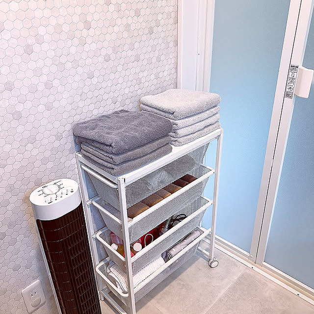 Bathroom,モニター中です,IKEAワゴン,タオル,洗濯,モニター頑張ります♡,ホームコーディ,ホームコーディのある暮らし,イオン ホームコーディ,夏の暮らし準備2024,ヘキサゴンタイル柄,コンパクトバスタオル　やわらか,肌ざわりが選べるカラータオル maronの部屋