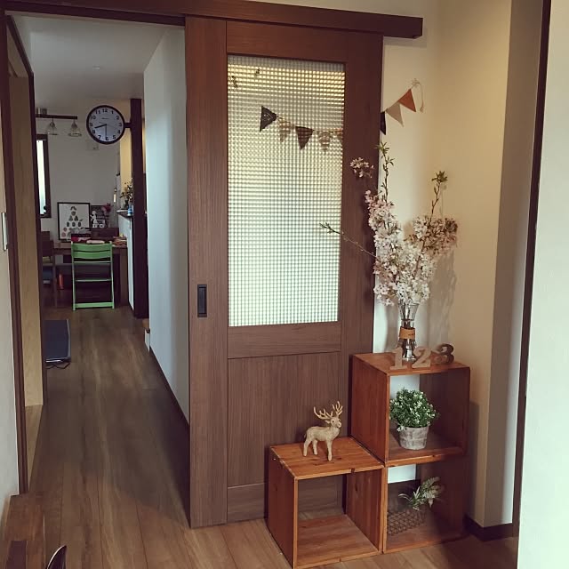 Entrance,LIXIL,チェッカーガラス,3COINS,IKEA,ダルトンの時計,セリア,ガーランド,桜,ダイソー,花瓶リメイク,ダイソーの花瓶 youk2519の部屋