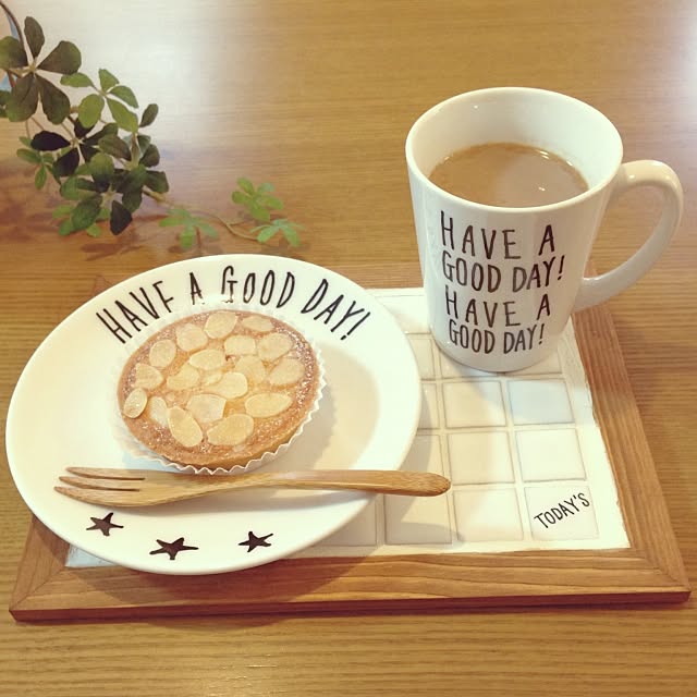 My Desk,お菓子作り,食器,カフェ風,カフェタイム,ナチュラルキッチン,カフェトレー,フォトフレーム,簡単DIY,リメイク,ダイソー,セリア,TODAY'S SPECIAL風,ハンドメイド,雑貨,手作り,ナチュラルインテリア youkoの部屋