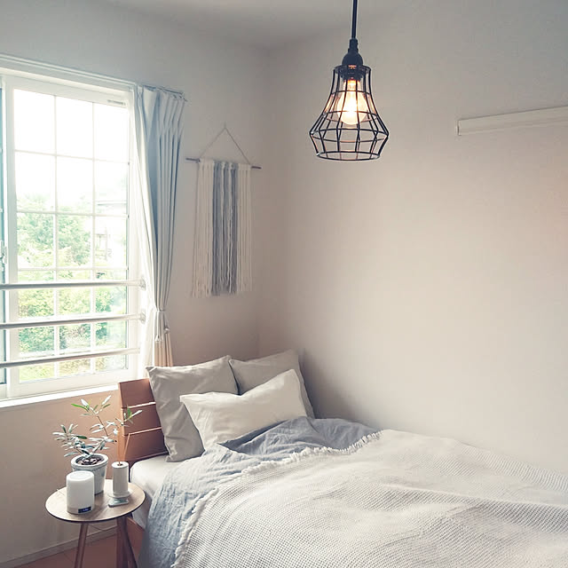 Bedroom,シンプル,賃貸,DIY女子,一人暮らし,ダイソー,シンプルインテリア,毛糸,ナチュラル,観葉植物,みどりのある暮らし,スッキリ暮らす,オリーブ,タペストリーDIY matteaの部屋